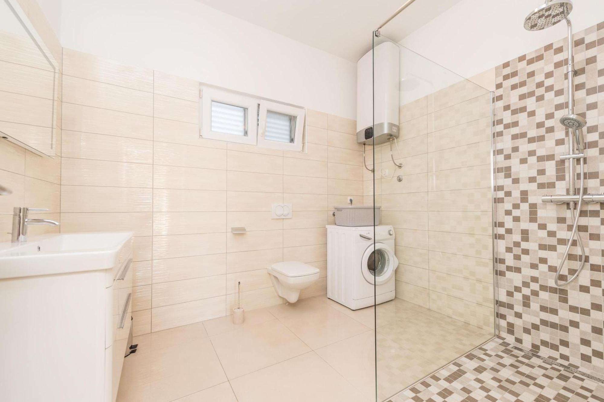 Family Friendly Pool House Ana - Happy Rentals Bibinje Luaran gambar